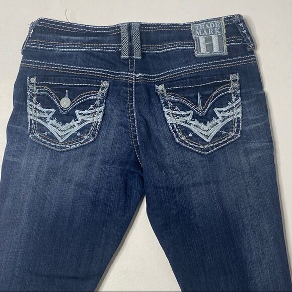 Trademark | Flirty Micro Boot Mid Rise Denim Capri’s - Picture 5 of 5